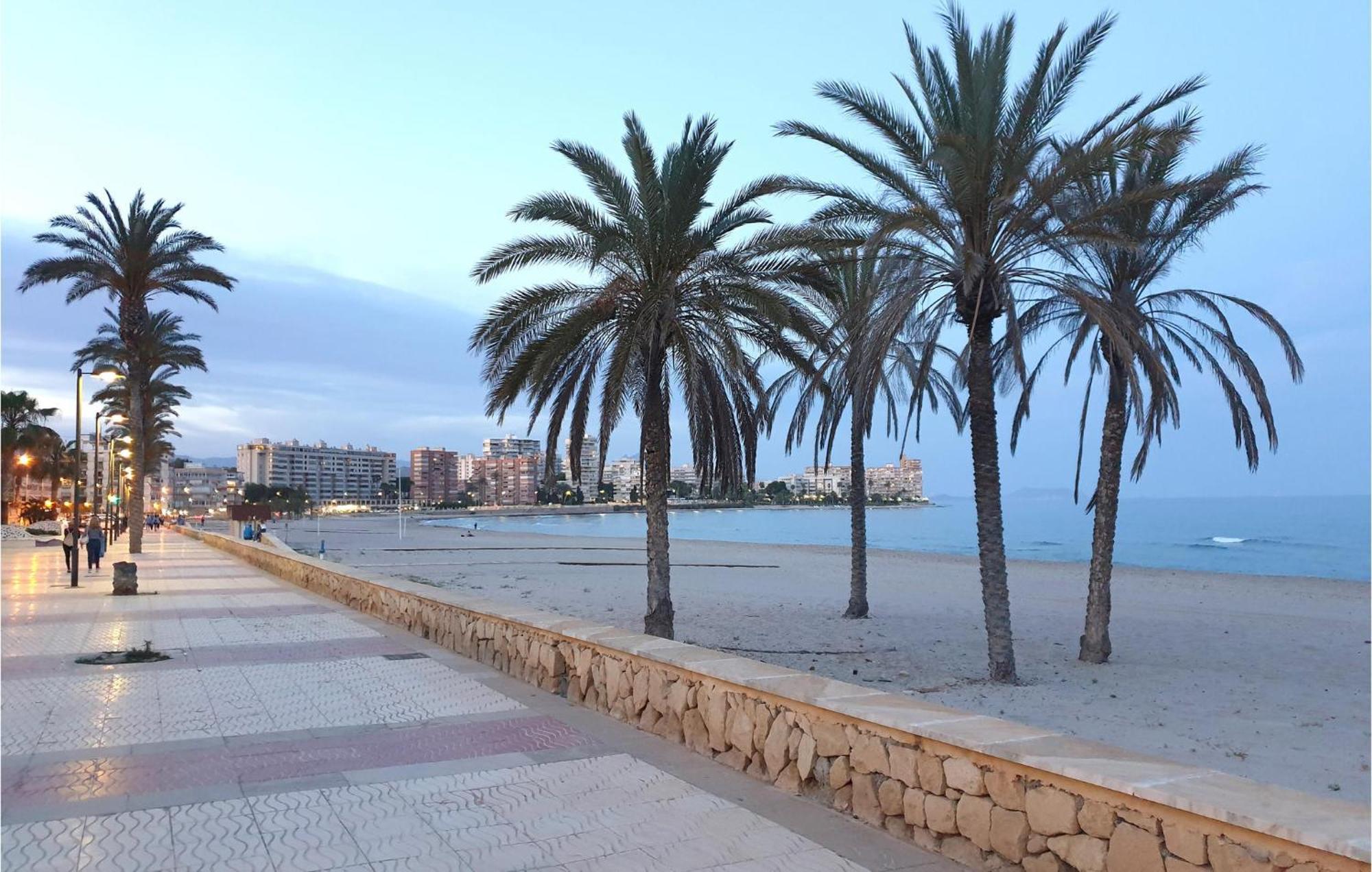 2 Bedroom Cozy Apartment In El Campello Dış mekan fotoğraf